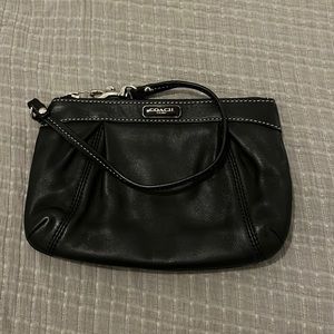 BNWoT Coach Wristlet